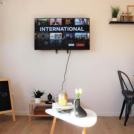 Entire Serviced Apartment With A Beautiful View Tirana Exterior photo