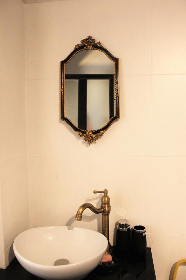 Entire Serviced Apartment With A Beautiful View Tirana Exterior photo