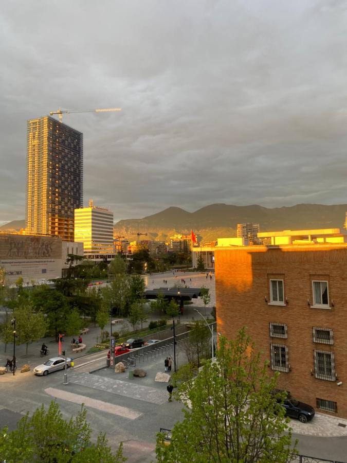 Entire Serviced Apartment With A Beautiful View Tirana Exterior photo