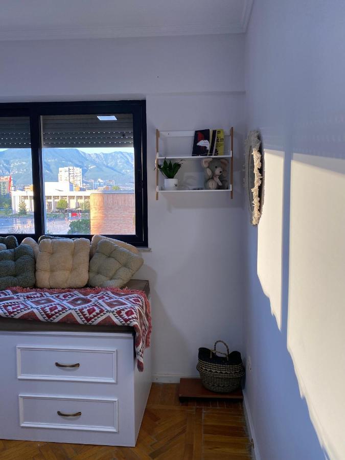 Entire Serviced Apartment With A Beautiful View Tirana Exterior photo